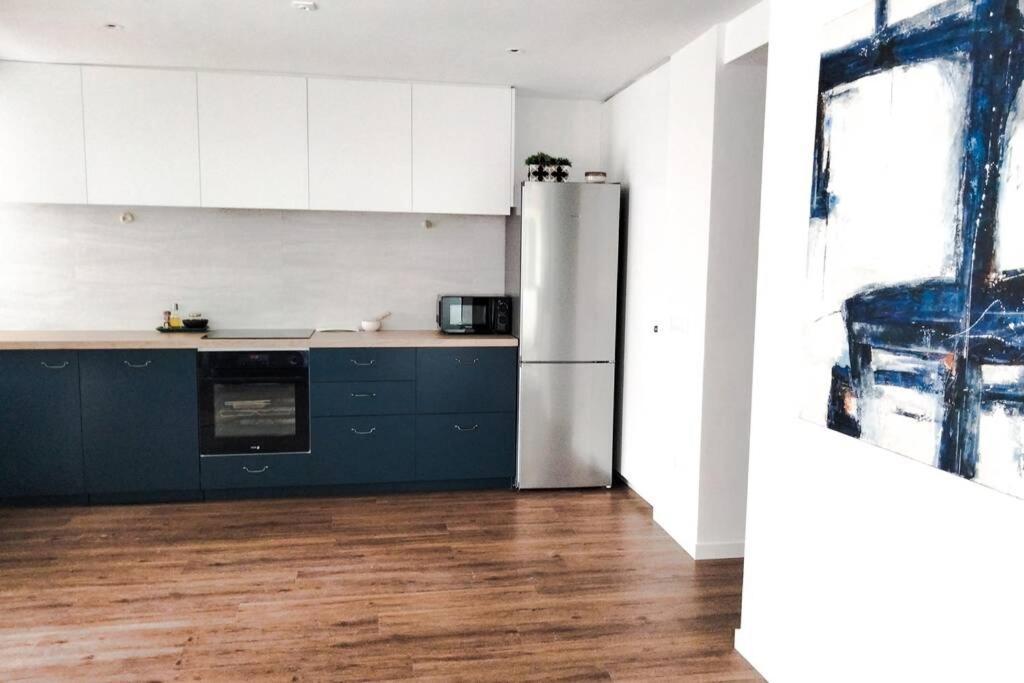 Apartamento Recien Reformado En Primera Linea Con Vistas A La Playa De La Almadraba 베니카씸 외부 사진
