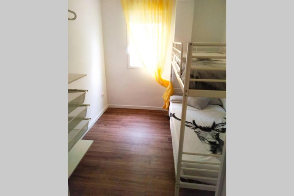 Apartamento Recien Reformado En Primera Linea Con Vistas A La Playa De La Almadraba 베니카씸 외부 사진